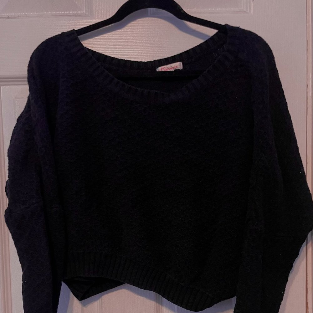 Black Cropped Chunky Knit Sweater